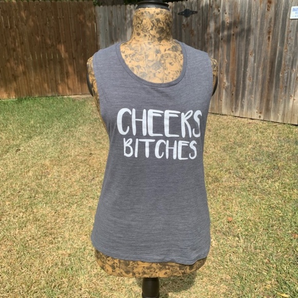 Cute "Cheers Bitches" T-Shirt || Large - Picture 2 of 2